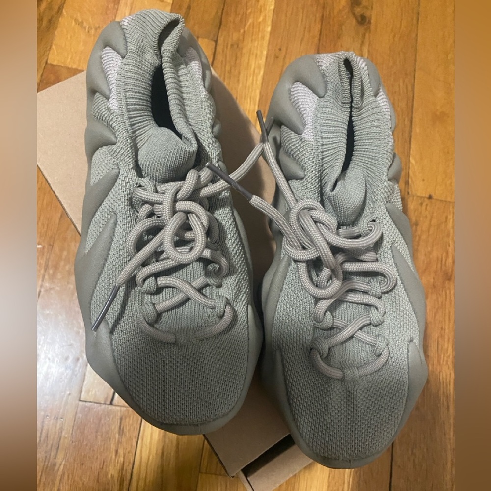 EUC Adidas Yeezy 450 Stone Flax Sz. 5Y